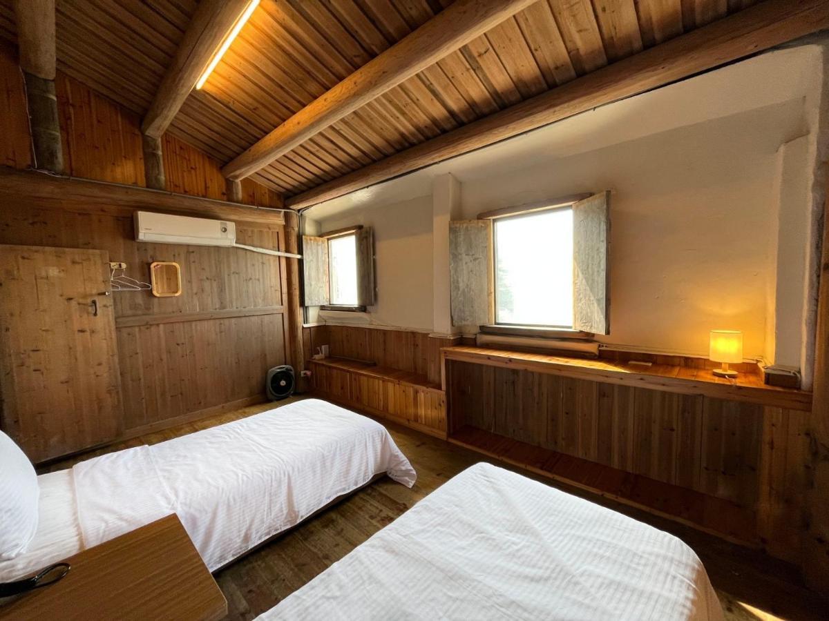 Mazu Jinsha Inn 1 난간 외부 사진