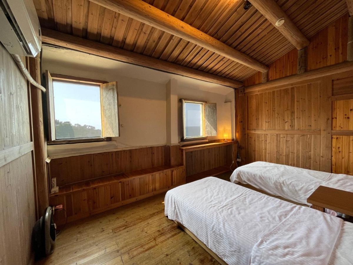 Mazu Jinsha Inn 1 난간 외부 사진